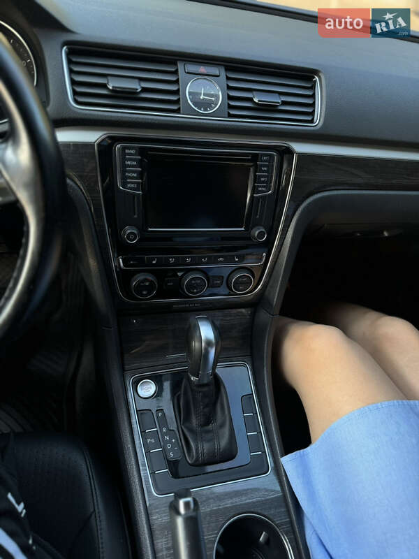 Седан Volkswagen Passat 2017 в Одесі