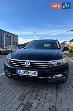 Універсал Volkswagen Passat 2017 в Луцьку