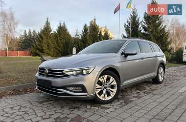 Універсал Volkswagen Passat 2021 в Луцьку