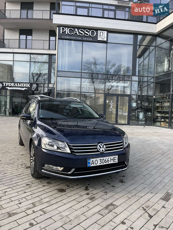 Универсал Volkswagen Passat 2011 в Ужгороде