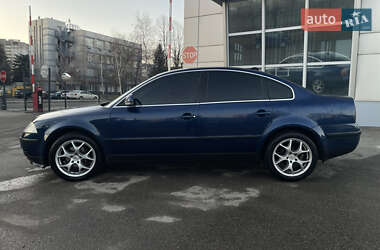 Седан Volkswagen Passat 2004 в Днепре