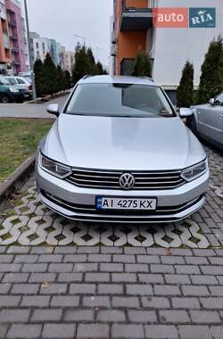 Універсал Volkswagen Passat 2016 в Києві