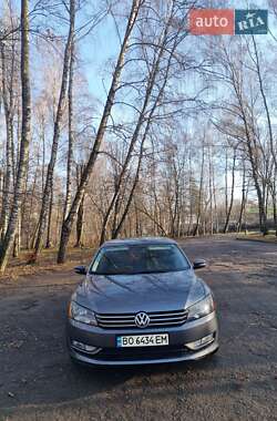 Седан Volkswagen Passat 2015 в Тернополе