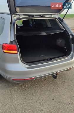 Универсал Volkswagen Passat 2019 в Новгородке