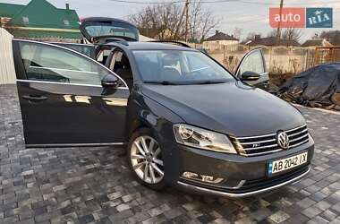 Універсал Volkswagen Passat 2012 в Вінниці