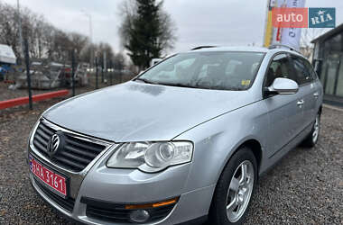 Універсал Volkswagen Passat 2006 в Вінниці