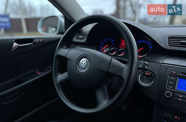 Універсал Volkswagen Passat 2006 в Вінниці