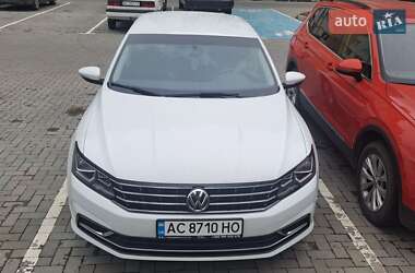 Седан Volkswagen Passat 2016 в 