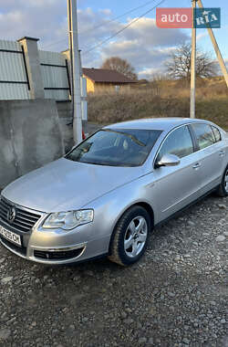 Седан Volkswagen Passat 2006 в Перечині