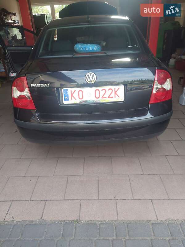 Седан Volkswagen Passat 2001 в Тлумачі