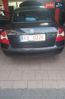 Седан Volkswagen Passat 2001 в Тлумачі