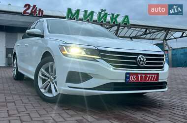 Седан Volkswagen Passat 2020 в Луцьку