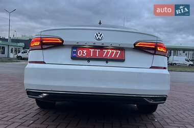 Седан Volkswagen Passat 2020 в Луцьку