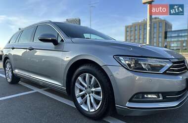 Універсал Volkswagen Passat 2017 в Києві