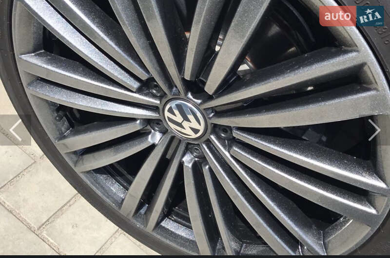 Седан Volkswagen Passat 2014 в Днепре