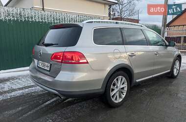 Універсал Volkswagen Passat 2012 в Луцьку