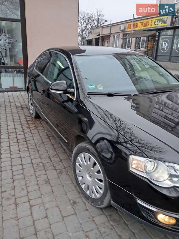 Седан Volkswagen Passat 2006 в Дубно