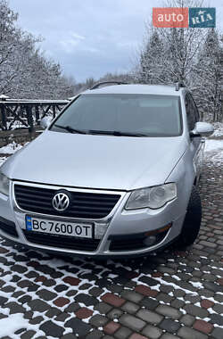 Універсал Volkswagen Passat 2005 в Мостиській