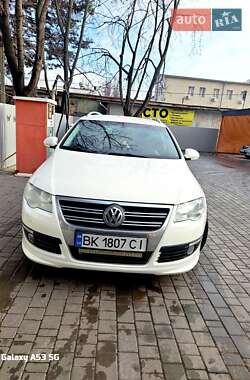 Универсал Volkswagen Passat 2010 в Одессе