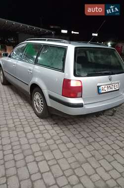 Универсал Volkswagen Passat 2000 в Цумани