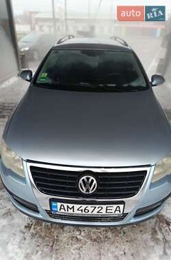 Універсал Volkswagen Passat 2005 в Житомирі