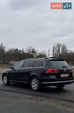 Універсал Volkswagen Passat 2012 в Конотопі