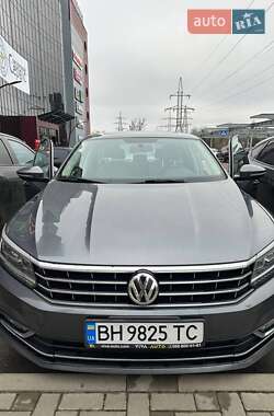 Седан Volkswagen Passat 2017 в Києві