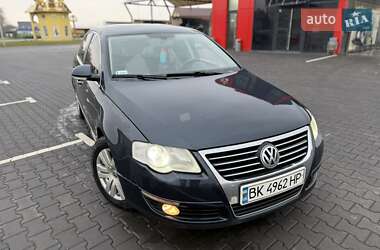 Седан Volkswagen Passat 2005 в Чернівцях