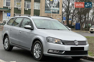 Універсал Volkswagen Passat 2014 в Миколаєві