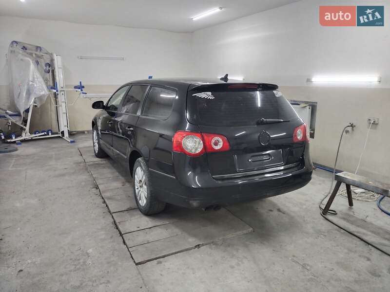 Універсал Volkswagen Passat 2010 в Сумах