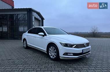 Седан Volkswagen Passat 2017 в 