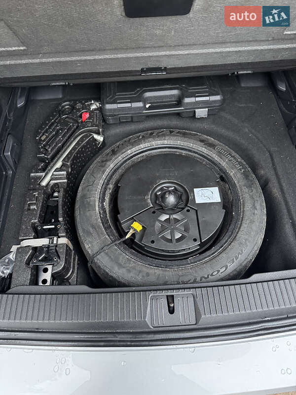 Універсал Volkswagen Passat 2015 в Києві