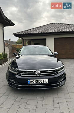 Седан Volkswagen Passat 2018 в Луцьку