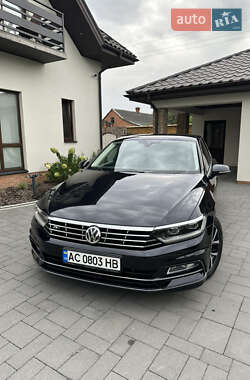 Седан Volkswagen Passat 2018 в Луцьку