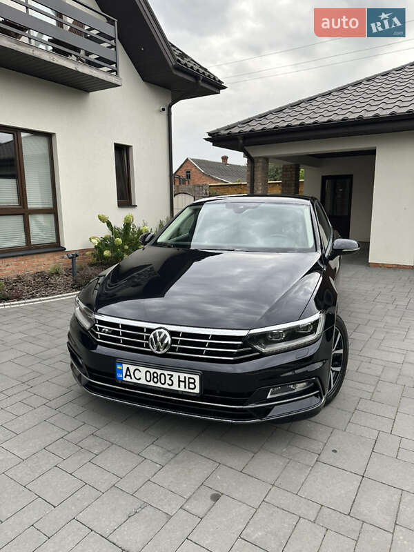 Седан Volkswagen Passat 2018 в Луцьку