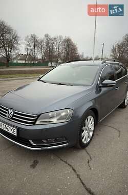 Універсал Volkswagen Passat 2012 в Гадячі