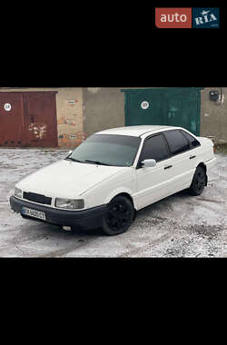 Седан Volkswagen Passat 1990 в Шепетівці