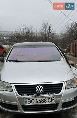 Седан Volkswagen Passat 2006 в Чернівцях