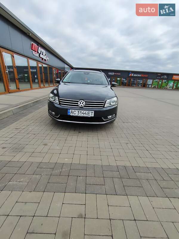 Универсал Volkswagen Passat 2011 в 
