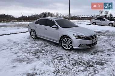 Седан Volkswagen Passat 2017 в Львові