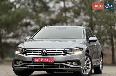 Універсал Volkswagen Passat 2021 в Дрогобичі