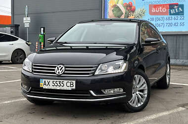 Седан Volkswagen Passat 2014 в Харкові