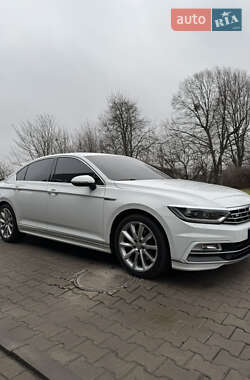 Седан Volkswagen Passat 2017 в 