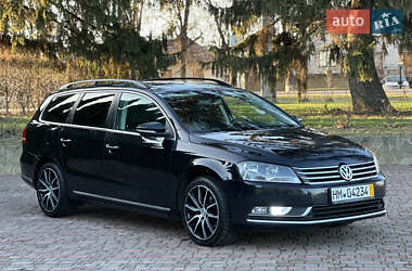 Універсал Volkswagen Passat 2014 в Старокостянтинові