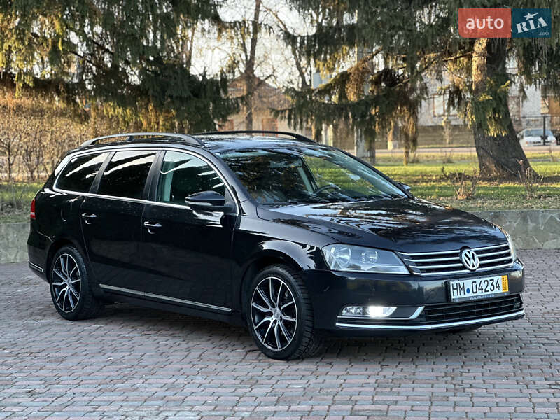 Универсал Volkswagen Passat 2014 в Староконстантинове