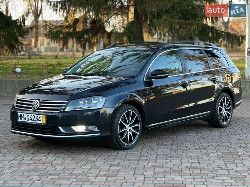 Универсал Volkswagen Passat 2014 в Староконстантинове