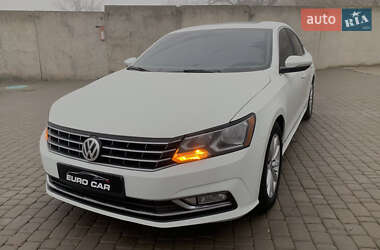 Седан Volkswagen Passat 2016 в Знам'янці