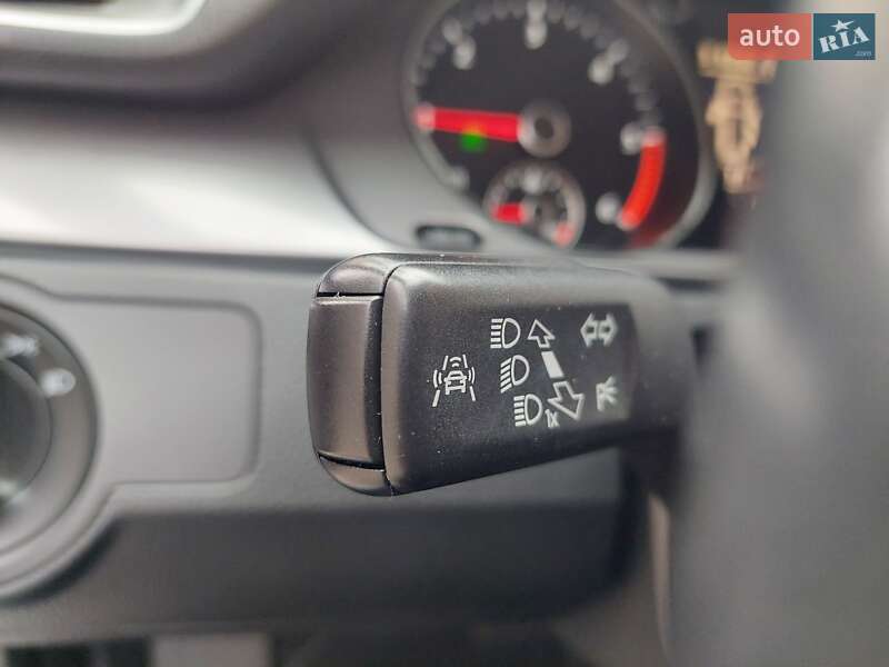 Универсал Volkswagen Passat 2015 в Одессе