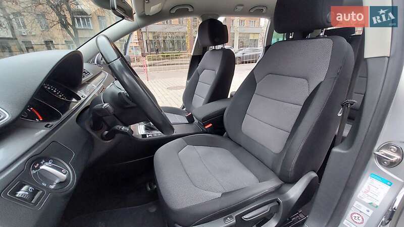 Универсал Volkswagen Passat 2015 в Одессе