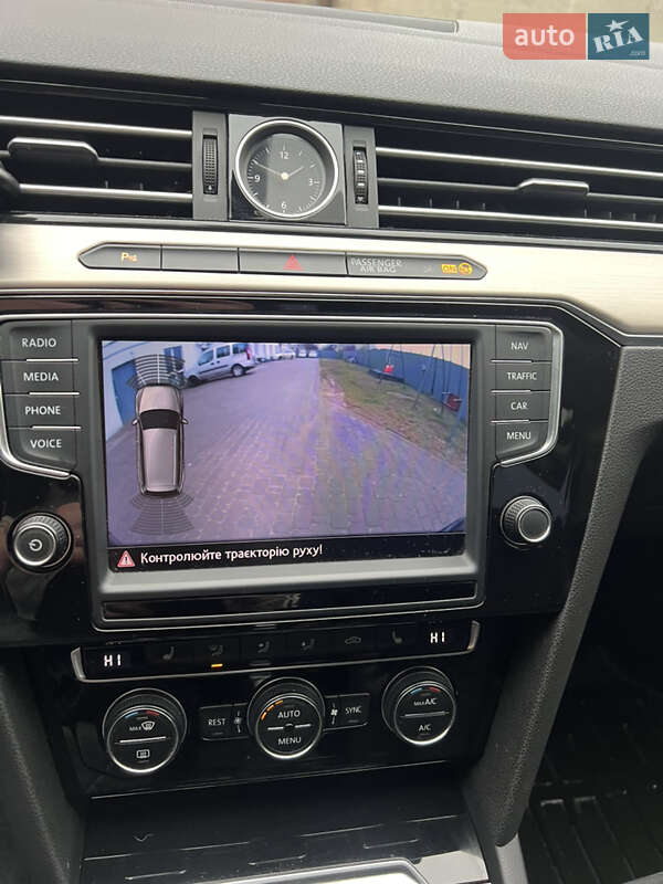 Універсал Volkswagen Passat 2016 в Старій Вижівці